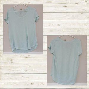 LIGHT BLUE T-SHIRT SIZE M